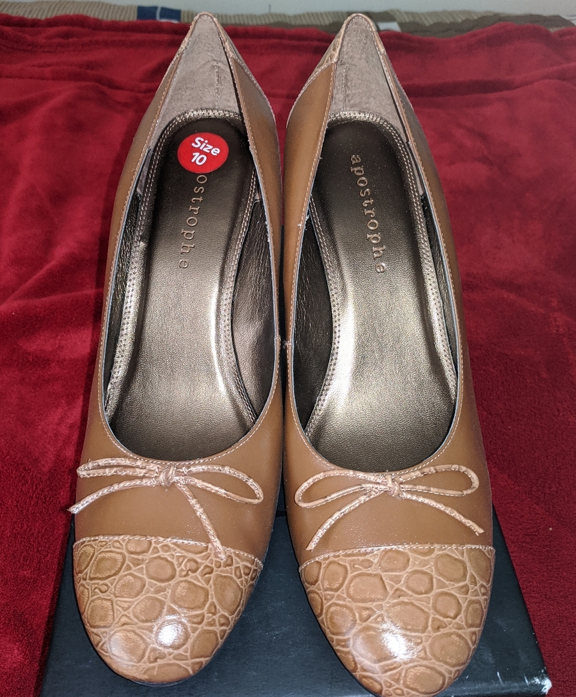 Apostrophe woman shoes